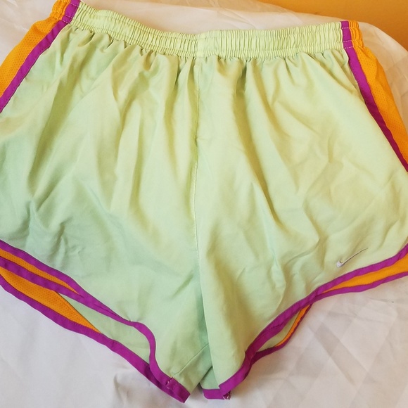 Nike Pants - Nike Dri Fit short- small